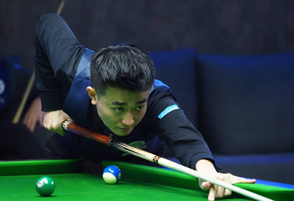 凸显了他在 凸显了他在